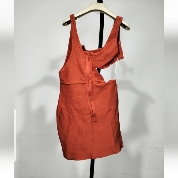 House of CB "Michi" dress - Picture 6 of 6